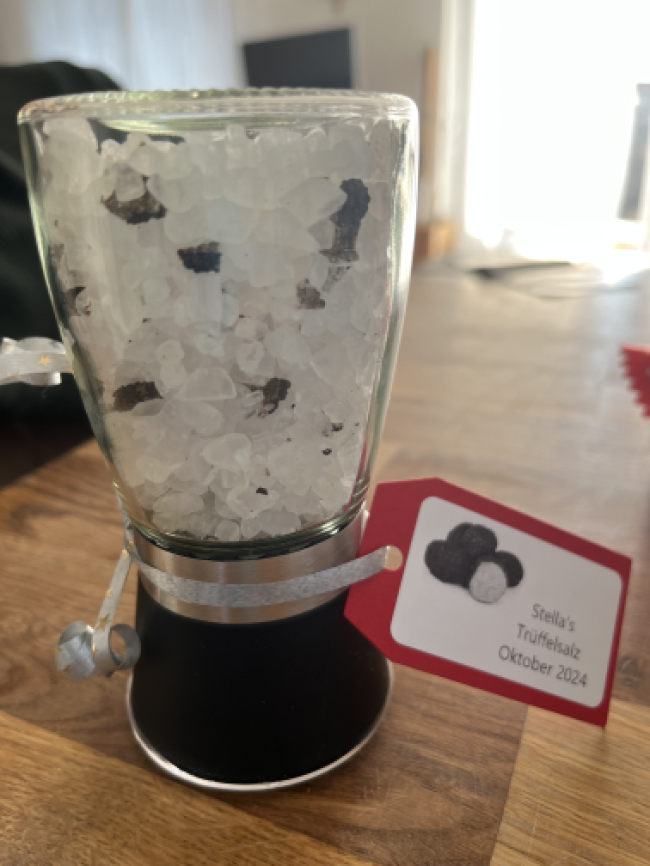 Trüffelsalz (200g) in der Mühle